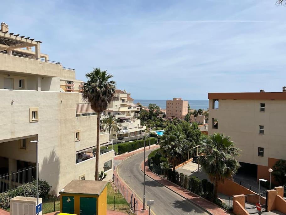 Benalmadena Costa Malaga Apartamento Muy Acogedor Con Vistas Al Mar Terraza Gigante Para Verano E Invierno Parking Zewnętrze zdjęcie